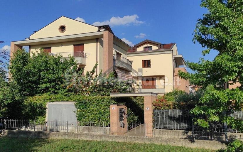 Bilocale buono stato, secondo piano, Albano Sant'Alessandro — foto 3 di 14