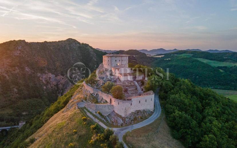 Villa unifamiliare via Case Sparse, Cagli — foto 152 di 193