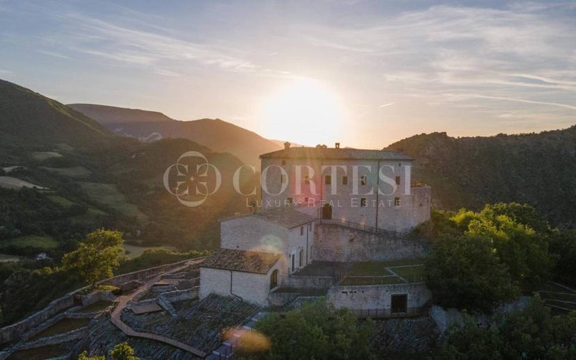 Villa unifamiliare via Case Sparse, Cagli — foto 143 di 193