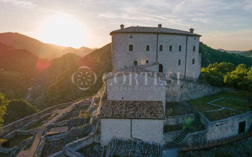 Villa unifamiliare via Case Sparse, Cagli — foto 54 di 193