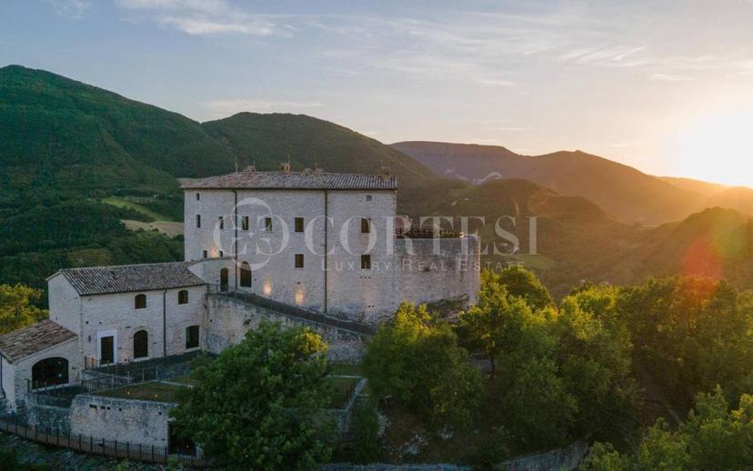 Villa unifamiliare via Case Sparse, Cagli — foto 155 di 193