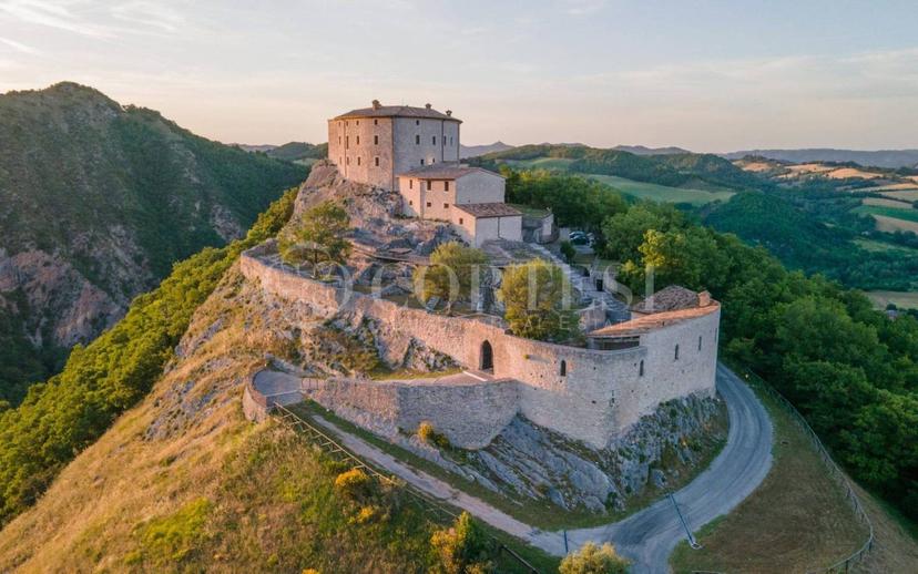 Villa unifamiliare via Case Sparse, Cagli — foto 181 di 193