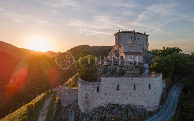 Villa unifamiliare via Case Sparse, Cagli — foto 145 di 193