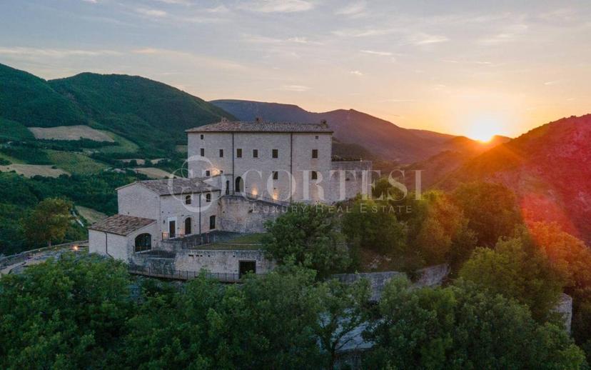 Villa unifamiliare via Case Sparse, Cagli — foto 140 di 193