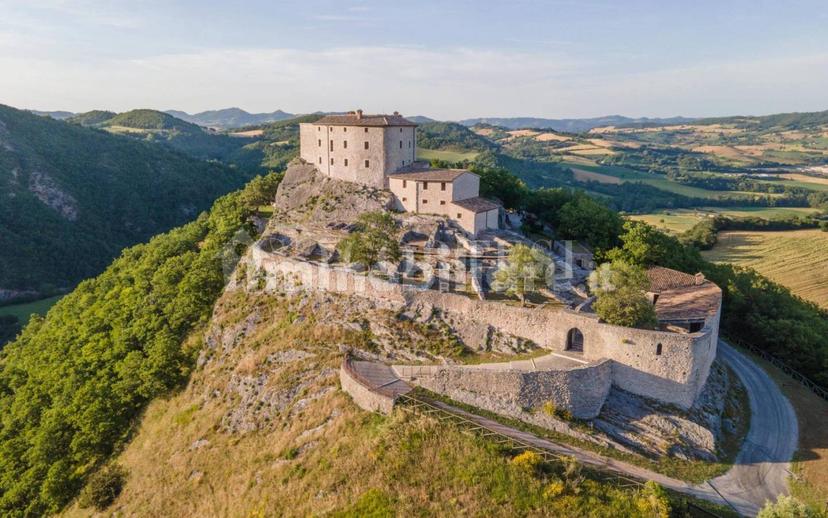 Villa unifamiliare via Case Sparse, Cagli — foto 8 di 193