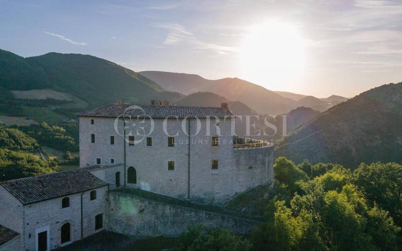 Villa unifamiliare via Case Sparse, Cagli — foto 147 di 193