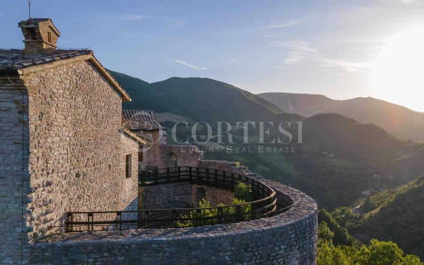 Villa unifamiliare via Case Sparse, Cagli — foto 32 di 193
