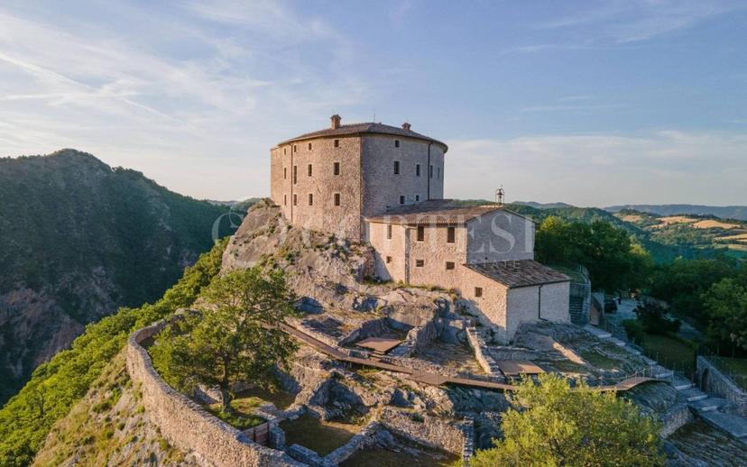 Villa unifamiliare via Case Sparse, Cagli — foto 34 di 193