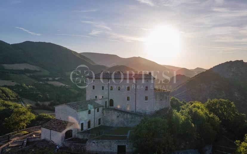 Villa unifamiliare via Case Sparse, Cagli — foto 159 di 193