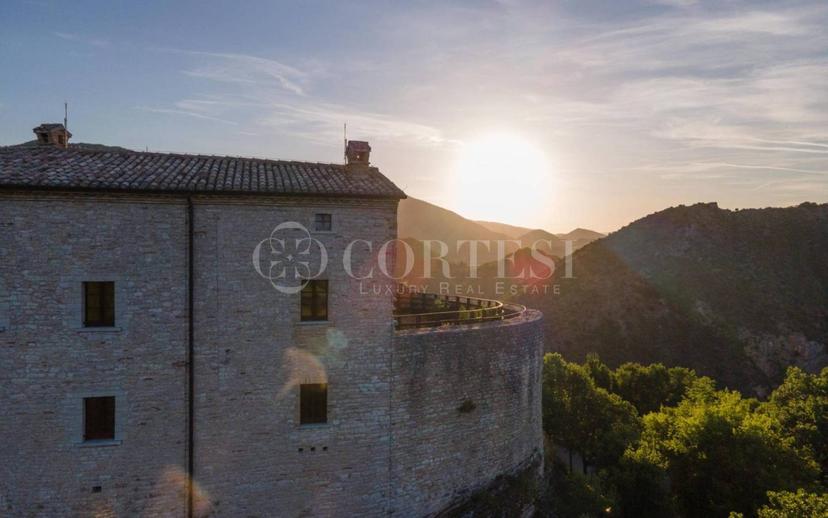 Villa unifamiliare via Case Sparse, Cagli — foto 38 di 193