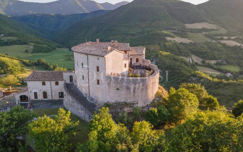 Villa unifamiliare via Case Sparse, Cagli — foto 12 di 193