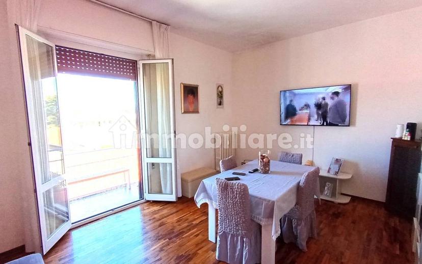 Trilocale via Camillo Benso di Cavour 26, Centro, Bellinzago Novarese — foto 12 di 13