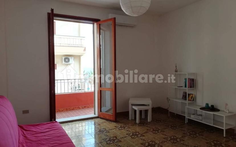 Trilocale ottimo stato, primo piano, Pozzallo — foto 9 di 12
