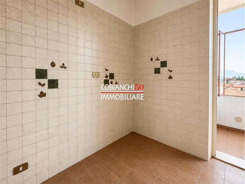Trilocale via Valle Intrasca, Centro, Cambiasca — foto 12 di 27