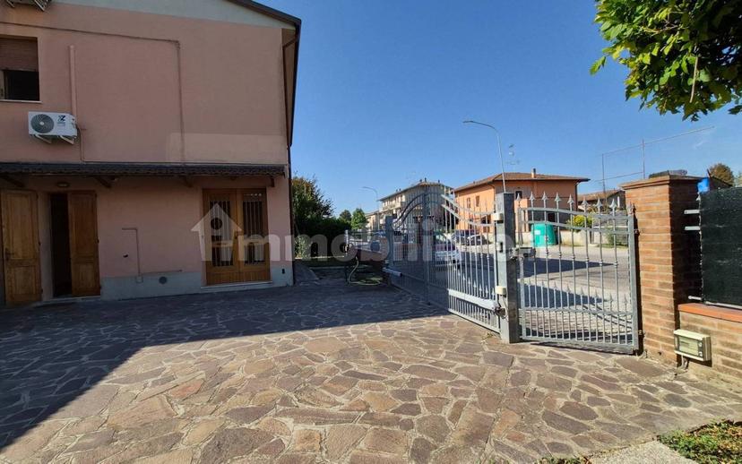 Villa bifamiliare via Maestra Grande-Renazzo 38/1, Renazzo, Cento — foto 10 di 25