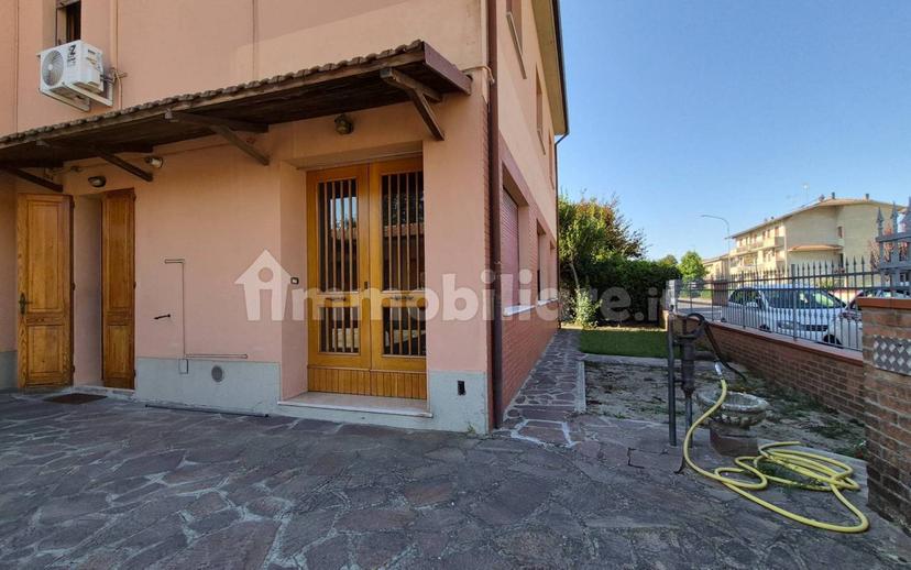 Villa bifamiliare via Maestra Grande-Renazzo 38/1, Renazzo, Cento — foto 12 di 25