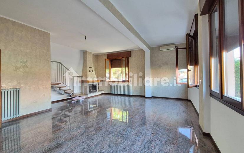 Villa bifamiliare via Maestra Grande-Renazzo 38/1, Renazzo, Cento — foto 7 di 25