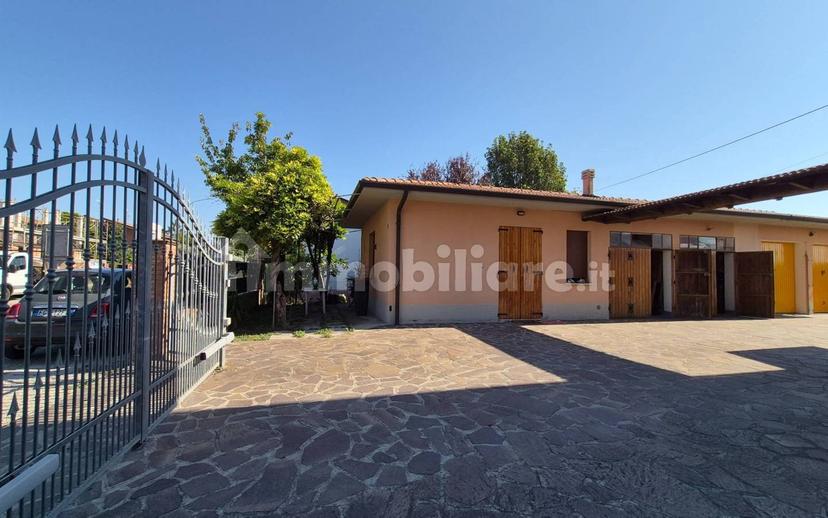 Villa bifamiliare via Maestra Grande-Renazzo 38/1, Renazzo, Cento — foto 14 di 25