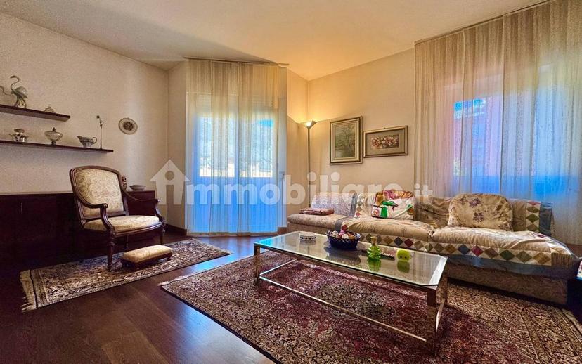 Appartamento via Piero Cioia di Monzone 35, Centro, Domodossola — foto 2 di 45