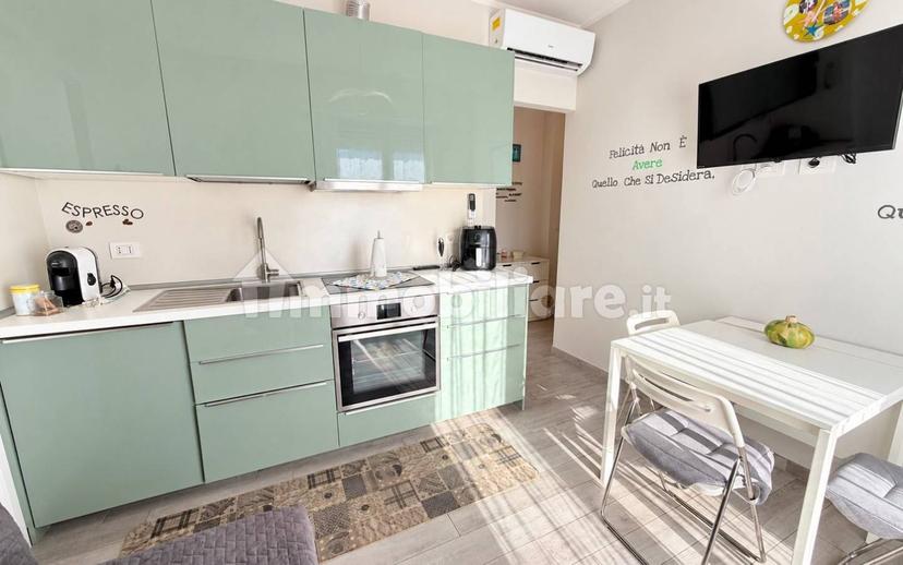 Bilocale via della Resistenza, Centro, San Bartolomeo al Mare — foto 2 di 23