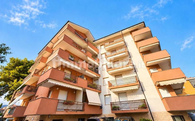 Bilocale via della Resistenza, Centro, San Bartolomeo al Mare — foto 4 di 23