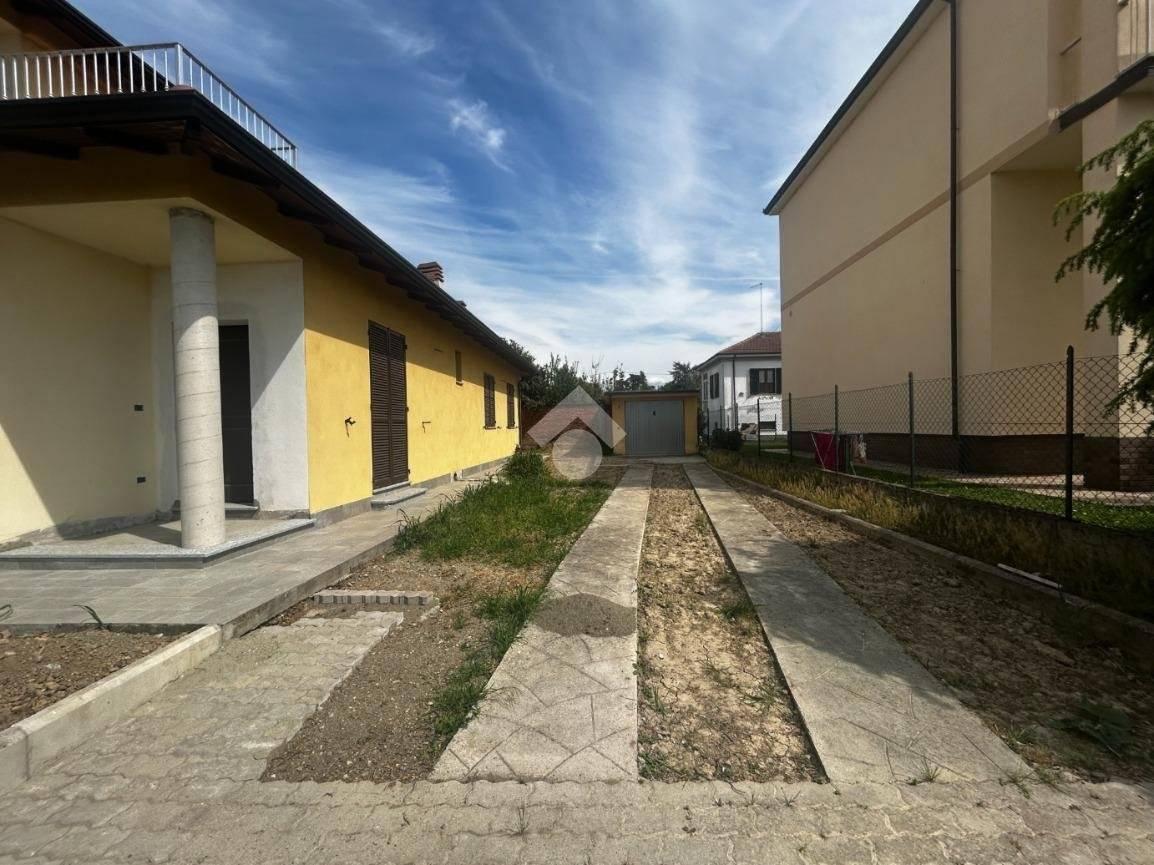 Villa bifamiliare Strada Valle, Centro, Pozzolo Formigaro