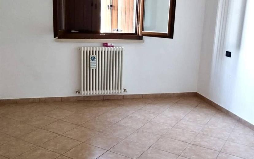 Trilocale Palladio, Ostiglia — foto 14 di 17