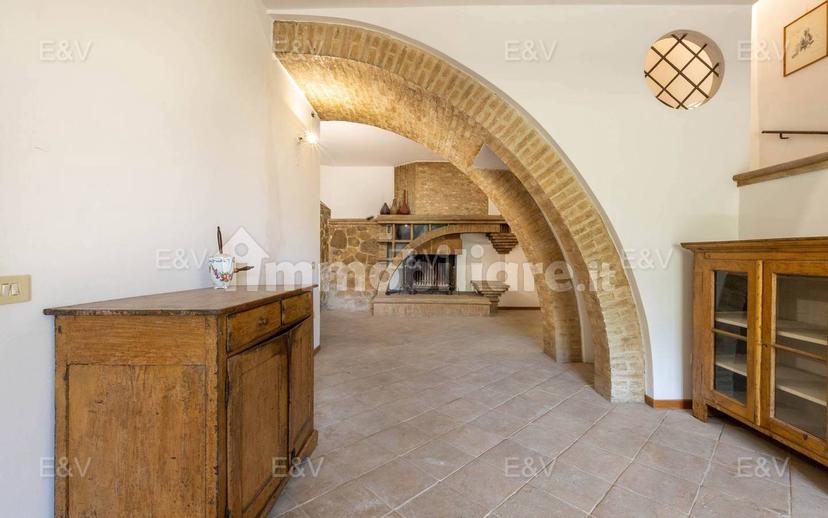 Casale via Chiesa Vecchia, Vescia, Belfiore, Scanzano, Foligno — foto 11 di 14