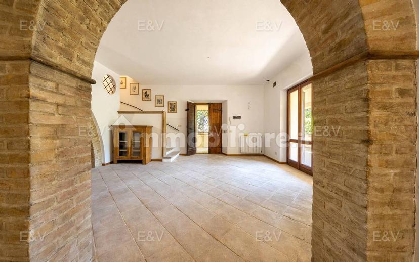Casale via Chiesa Vecchia, Vescia, Belfiore, Scanzano, Foligno — foto 14 di 14