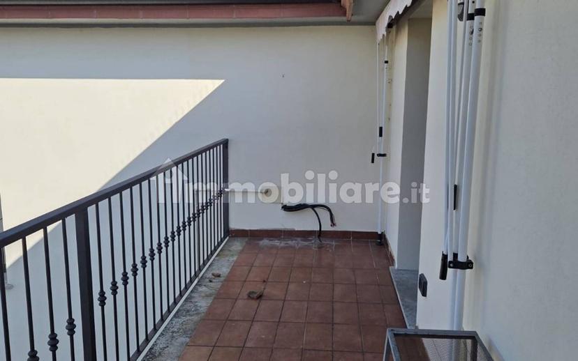 Trilocale buono stato, terzo piano, San Pedretto, Castelvetro Piacentino — foto 2 di 6