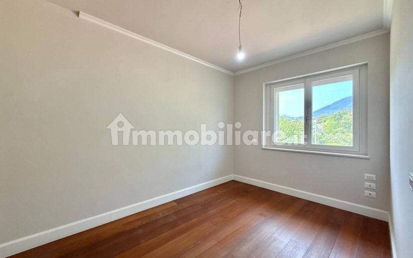 Villa bifamiliare via dei Colli, Centro, Salò — foto 14 di 52