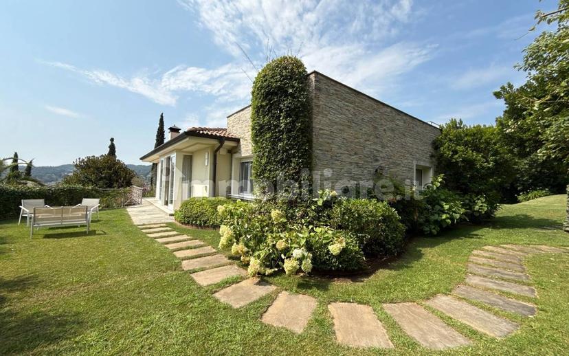 Villa bifamiliare via dei Colli, Centro, Salò — foto 11 di 52