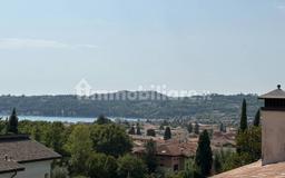 Villa bifamiliare via dei Colli, Centro, Salò