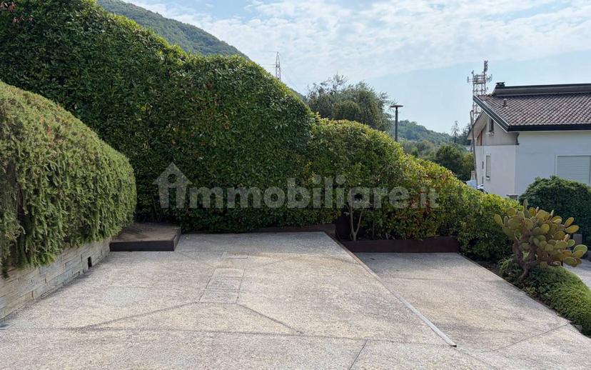 Villa bifamiliare via dei Colli, Centro, Salò — foto 43 di 52