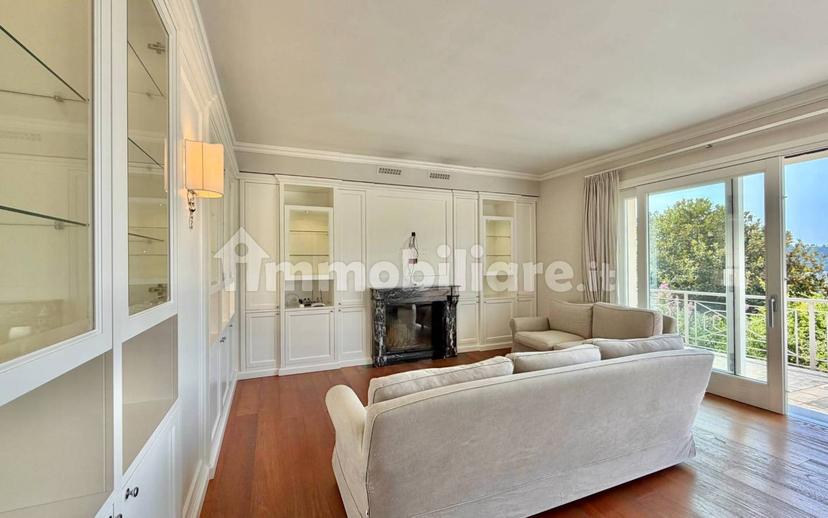 Villa bifamiliare via dei Colli, Centro, Salò — foto 2 di 52