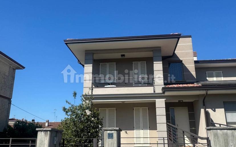 Trilocale via Alcide De Gasperi, Centro, Carpaneto Piacentino — foto 17 di 28