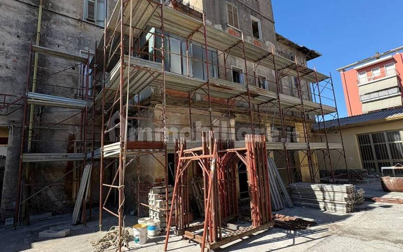 Mansarda via Filippo Turati 21, Avenza, Carrara — foto 4 di 9