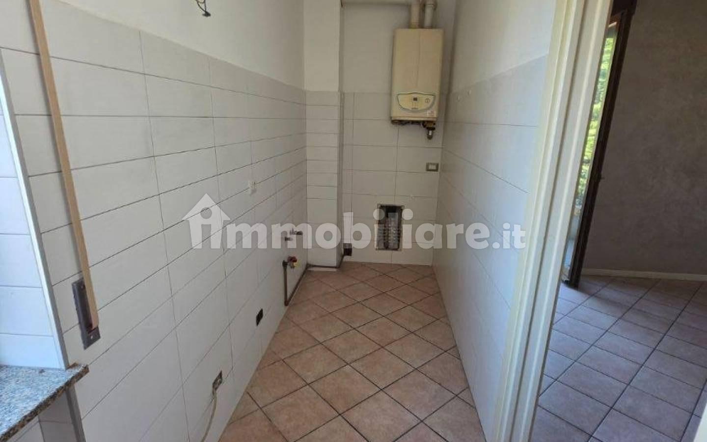 Trilocale via Foppiano 30, Sariano, Gropparello
