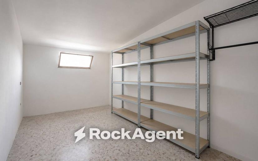 Trilocale via Vittore Ghislandi, 31, Borgo Palazzo, Bergamo — foto 2 di 40