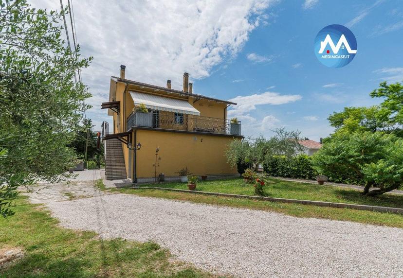 Villa bifamiliare Strada della Romagna, Monte San Bartolo, Pesaro — foto 6 di 16