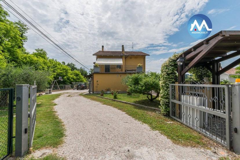 Villa bifamiliare Strada della Romagna, Monte San Bartolo, Pesaro — foto 11 di 16