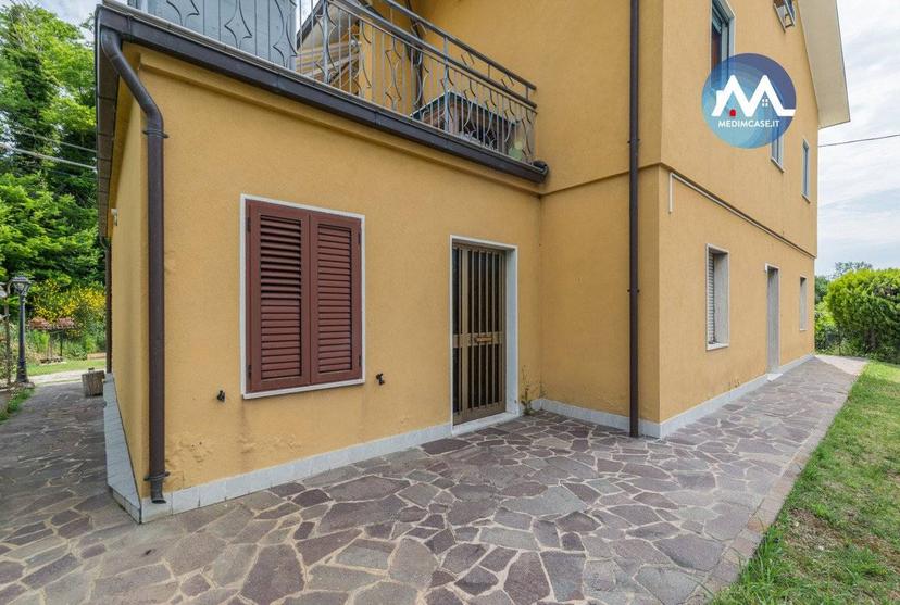 Villa bifamiliare Strada della Romagna, Monte San Bartolo, Pesaro — foto 3 di 16