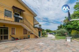 Villa bifamiliare Strada della Romagna, Monte San Bartolo, Pesaro