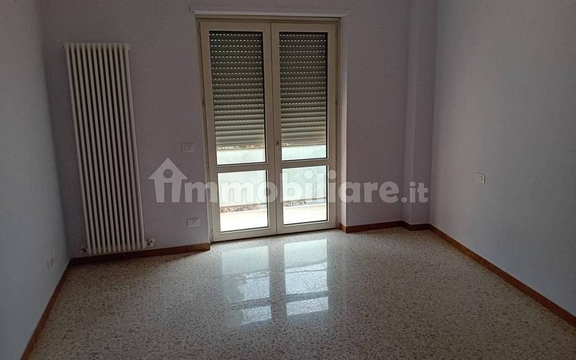 Quadrilocale viale Giuseppe Mazzini 8, Centro, Sulmona — foto 16 di 16