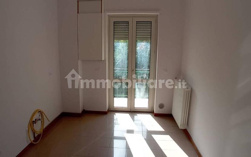 Quadrilocale viale Giuseppe Mazzini 8, Centro, Sulmona — foto 6 di 16