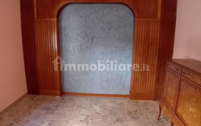 Quadrilocale viale Giuseppe Mazzini 8, Centro, Sulmona — foto 9 di 16
