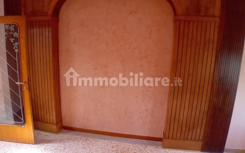 Quadrilocale viale Giuseppe Mazzini 8, Centro, Sulmona — foto 3 di 16
