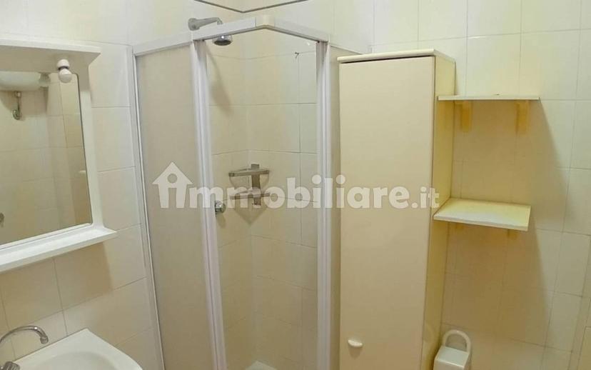 Quadrilocale viale Giuseppe Mazzini 8, Centro, Sulmona — foto 4 di 16