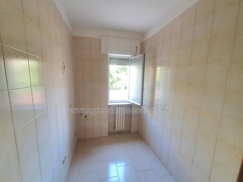 Bilocale via Francesco Marchesiello 40, Parco Cerasole, Caserta — foto 27 di 46