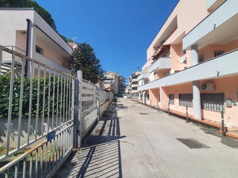 Bilocale via Francesco Marchesiello 40, Parco Cerasole, Caserta — foto 9 di 46